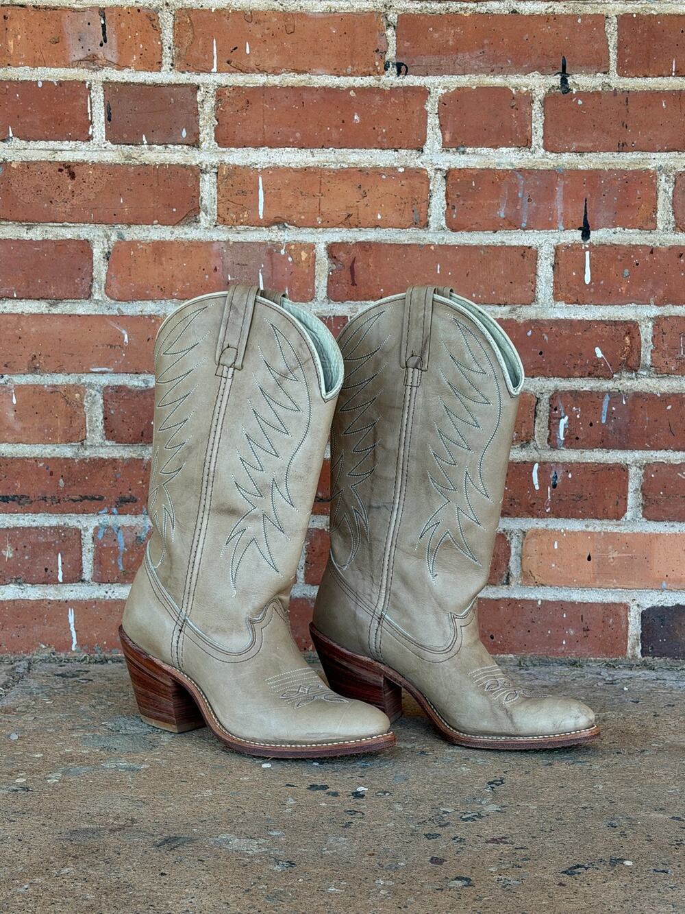 Vintage Dingo Boots Size 7